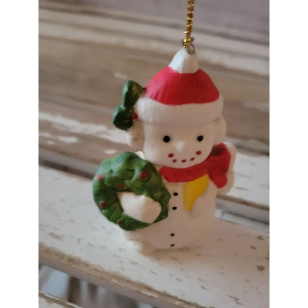 Vintage porcelain snowman wreath‎ ornament Xmas holiday tree home decor